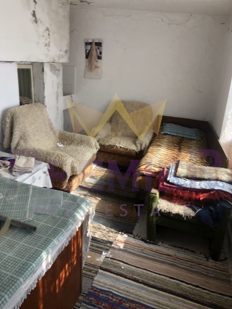 Продава КЪЩА, гр. Вълчи дол, област Варна, снимка 5 - Къщи - 52195271