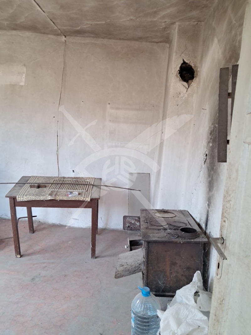 Продава КЪЩА, гр. Карнобат, област Бургас, снимка 16 - Къщи - 52621749