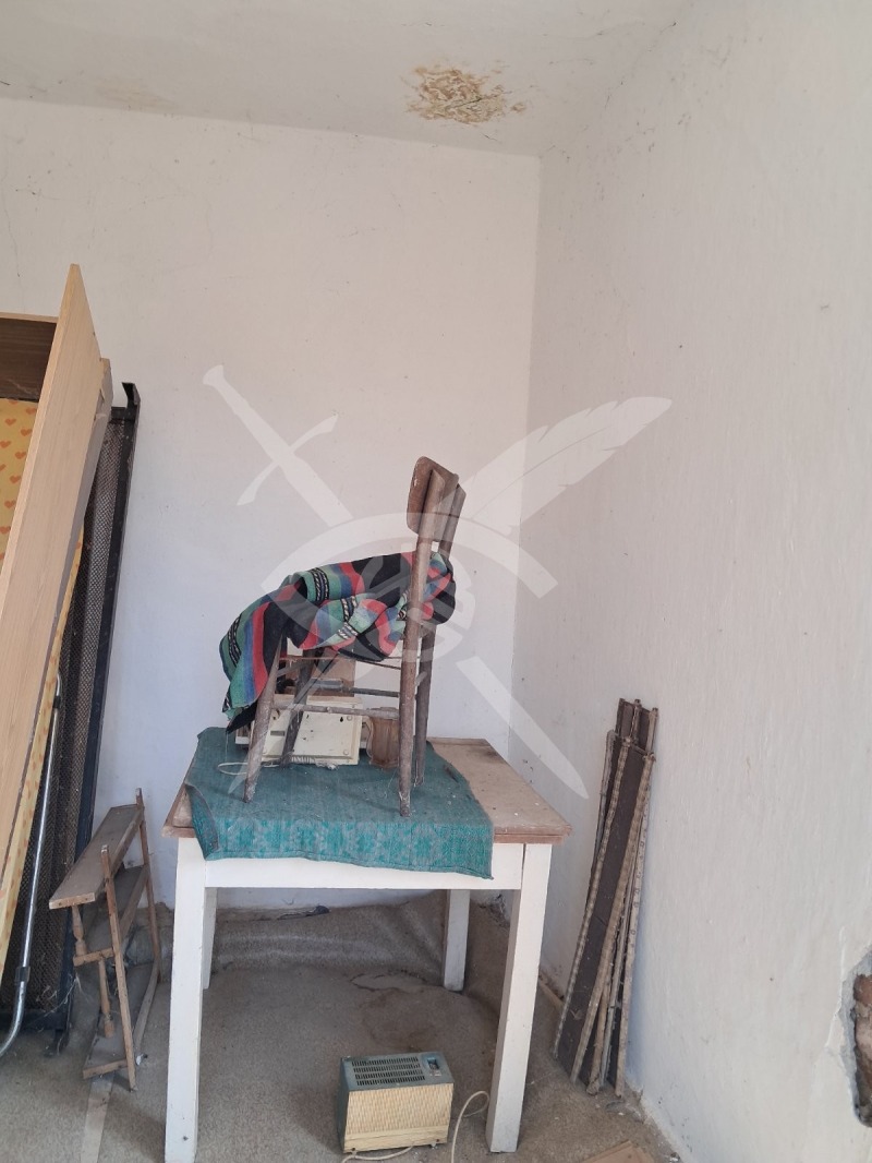 Продава КЪЩА, гр. Карнобат, област Бургас, снимка 13 - Къщи - 52621749