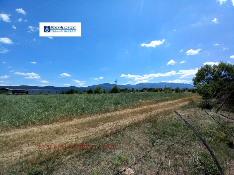 Продава  Парцел град Кюстендил , в.з. Север , 500 кв.м | 93060636 - изображение [4]