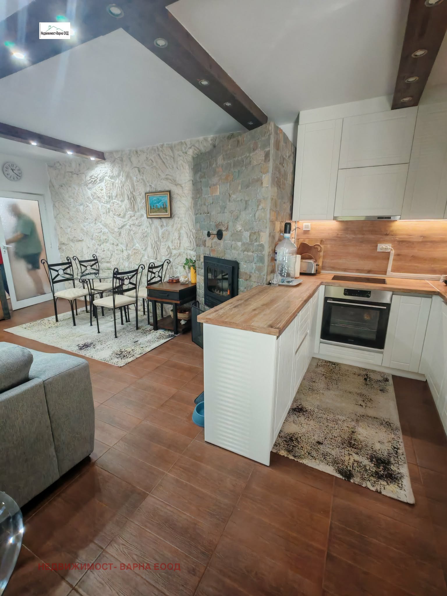 Продава КЪЩА, с. Кичево, област Варна, снимка 5 - Къщи - 56164098