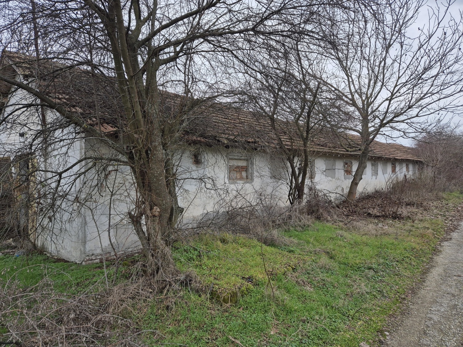 Продава СКЛАД, с. Паскалевец, област Велико Търново, снимка 2 - Складове - 52602911