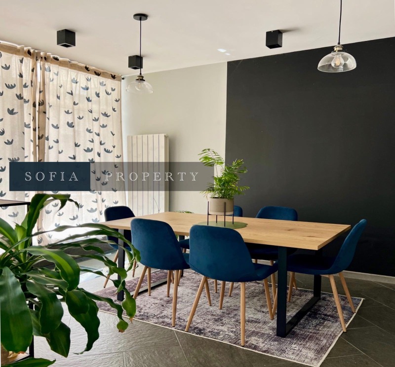 Продава  Офис, град София, Център •  359 900 EUR • ID 72124774 — holmes.bg - [1] 