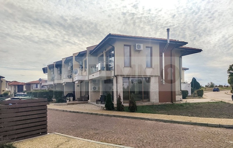 Продава КЪЩА, гр. Балчик, област Добрич, снимка 12 - Къщи - 52128494