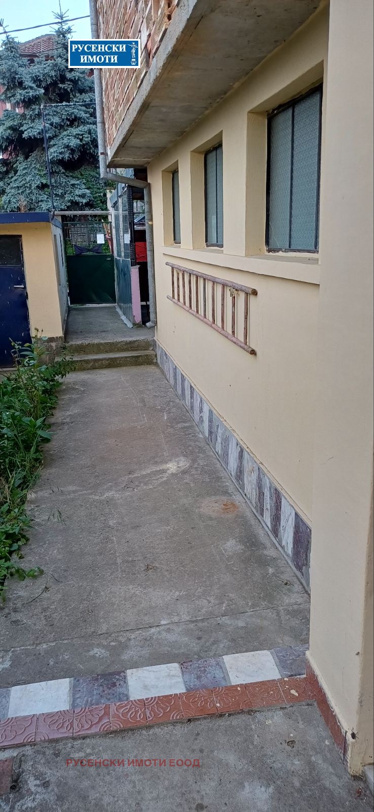 Продава КЪЩА, гр. Русе, Долапите