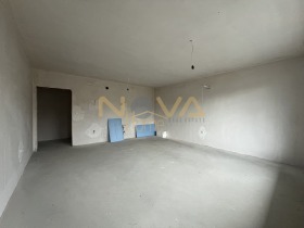 2 dormitoare Țentâr, Varna 3