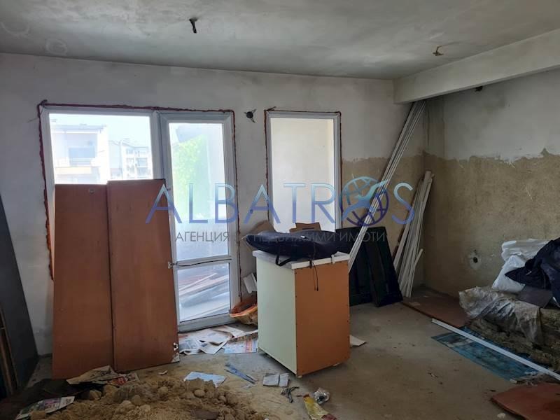 Продава 2-СТАЕН, град Варна, Колхозен пазар • 97500 € / 190693.42 лв. • 94169380 1