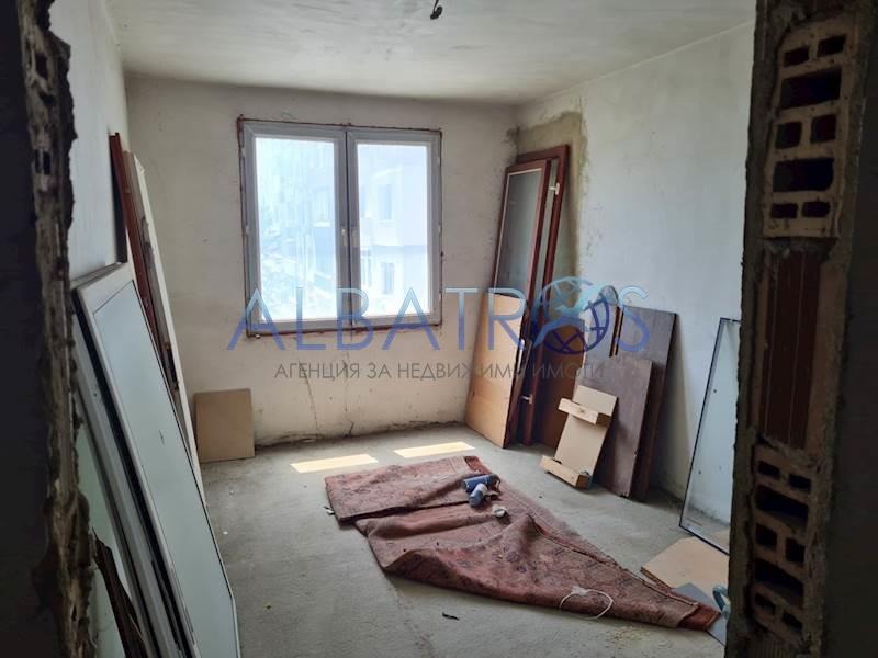 Продава 2-СТАЕН, гр. Варна, Колхозен пазар, снимка 2 - Апартаменти - 52133519