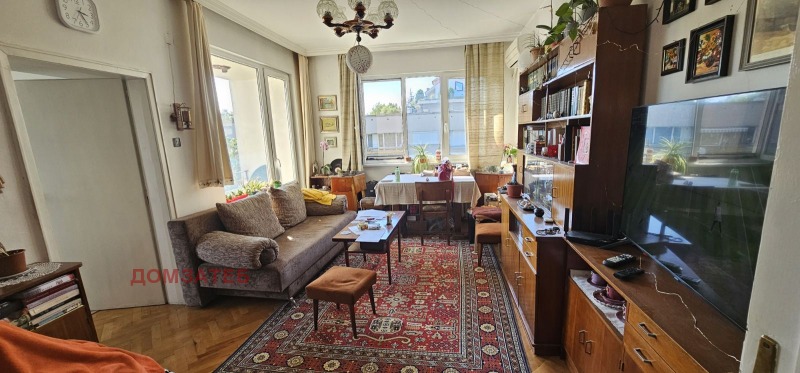 Продава  3-стаен град София , Изток , 91 кв.м | 83740451