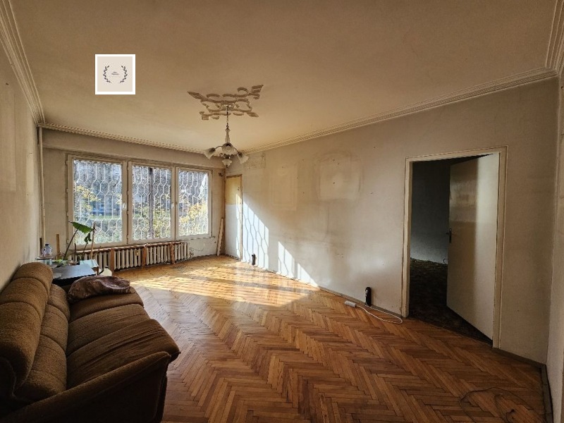 Продава 3-СТАЕН, гр. София, Борово, снимка 2 - Апартаменти - 52291009