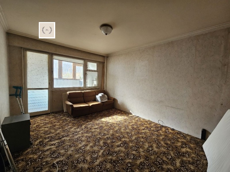 Продава 3-СТАЕН, гр. София, Борово, снимка 2 - Апартаменти - 52291009