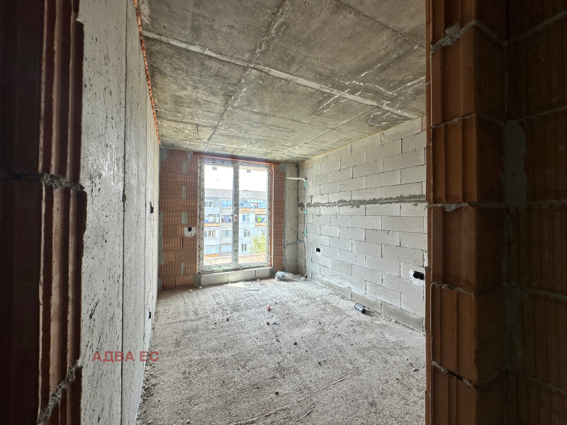 Na prodej  3 ložnice Sofia , Ljulin 5 , 135 m2 | 10207079 - obraz [12]