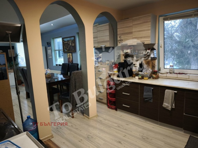 Продава КЪЩА, гр. Дебелец, област Велико Търново, снимка 8 - Къщи - 52583410