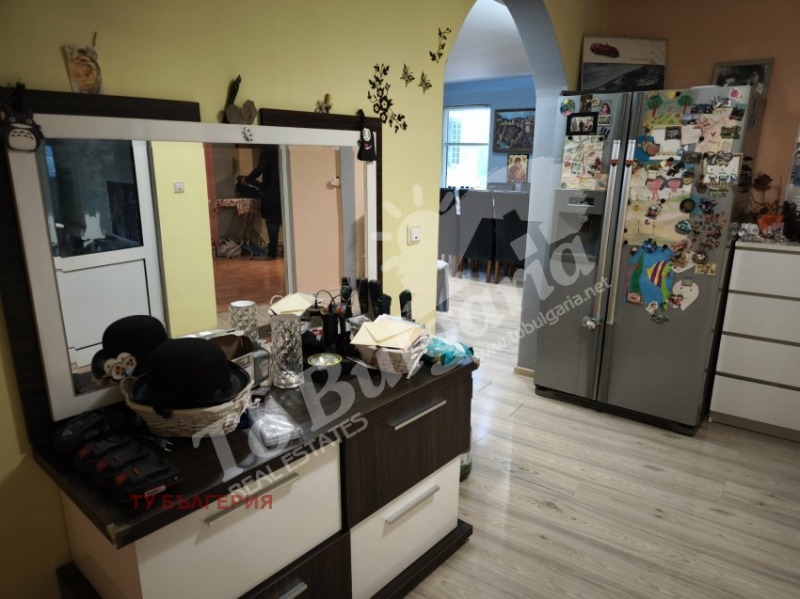 Продава КЪЩА, гр. Дебелец, област Велико Търново, снимка 10 - Къщи - 52583410