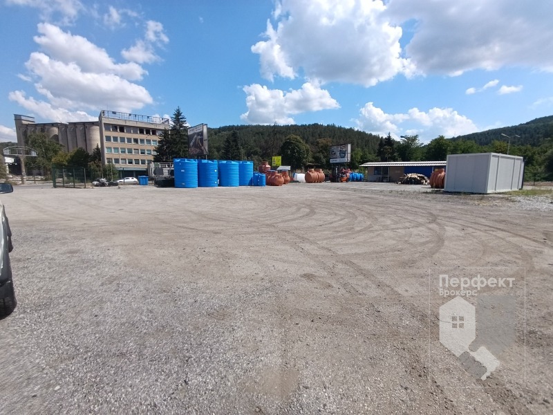 Myytävänä  Juoni Veliko Tarnovo , Promišlena zona - Jug , 3000 neliömetriä | 18662865 - kuva [14]