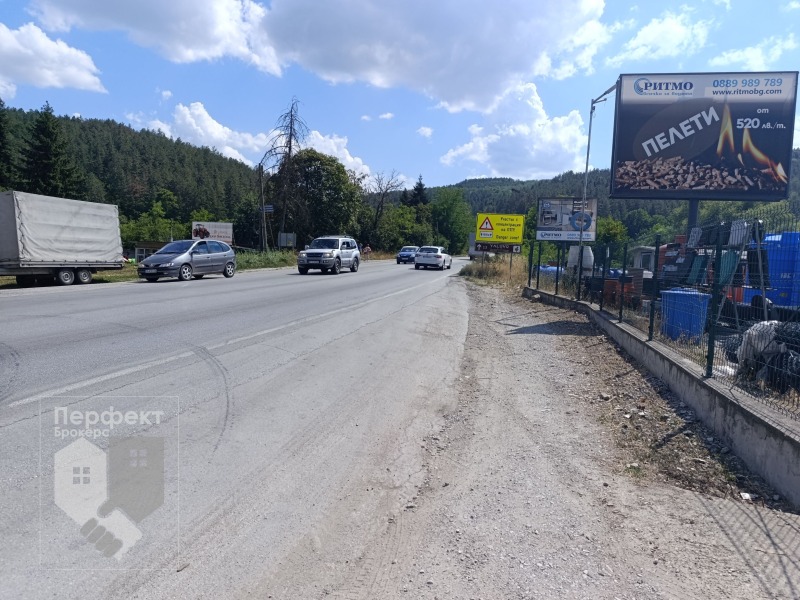 Myytävänä  Juoni Veliko Tarnovo , Promišlena zona - Jug , 3000 neliömetriä | 18662865