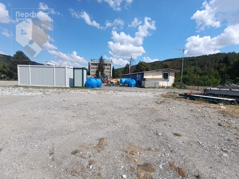Myytävänä  Juoni Veliko Tarnovo , Promišlena zona - Jug , 3000 neliömetriä | 18662865 - kuva [10]