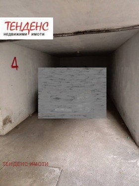 Гараж Възрожденци, Кърджали