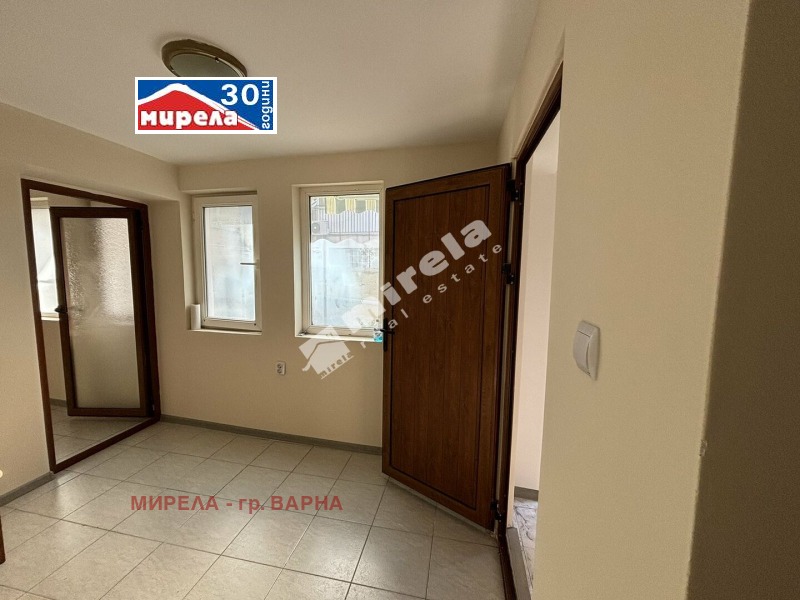 Продава 2-СТАЕН, гр. Варна, Колхозен пазар, снимка 1 - Aпартаменти - 47664484