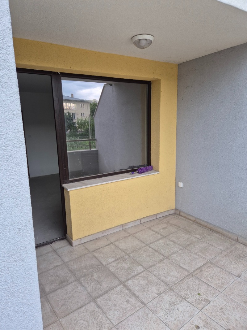 Продава  2-стаен град Плевен , Широк център , 79 кв.м | 55631402 - изображение [5]