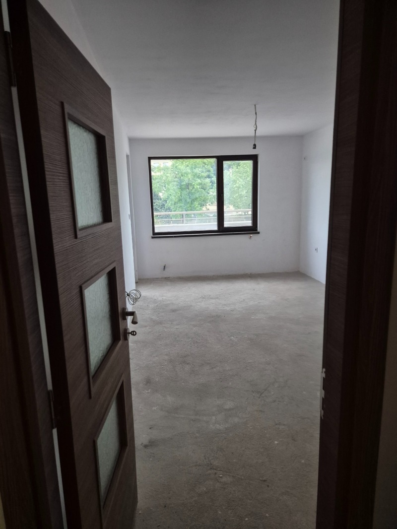 Продава  2-стаен град Плевен , Широк център , 79 кв.м | 55631402 - изображение [7]