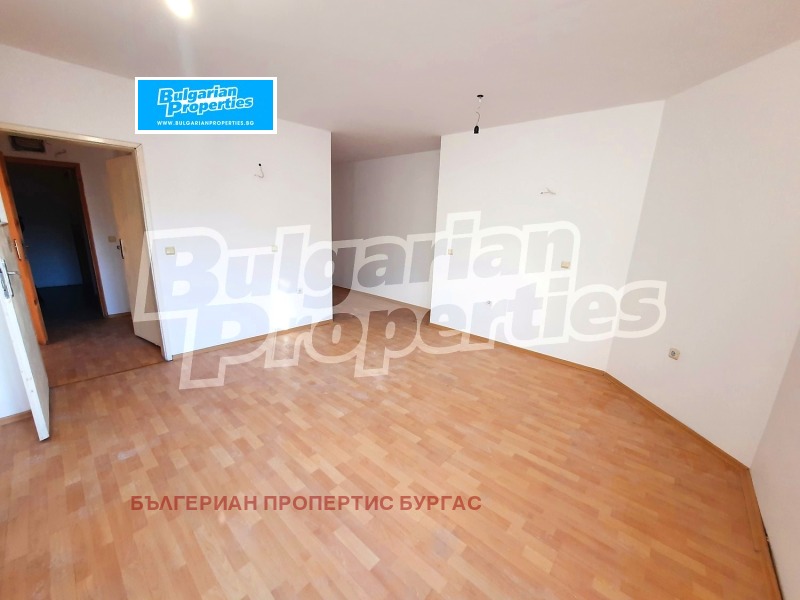 Продава 2-СТАЕН, гр. Бургас, Възраждане, снимка 4 - Апартаменти - 53117838