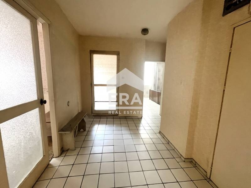 Продава 2-СТАЕН, гр. Кърджали, Център, снимка 5 - Апартаменти - 54352190