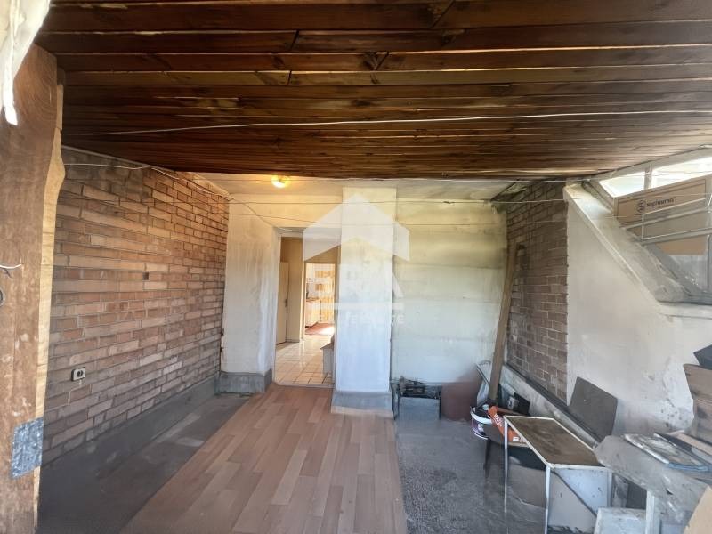 Продава 2-СТАЕН, гр. Кърджали, Център, снимка 10 - Апартаменти - 54352190