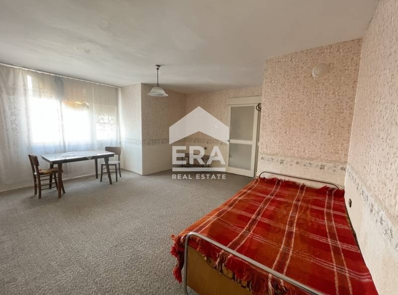 Продава 2-СТАЕН, гр. Кърджали, Център, снимка 2 - Апартаменти - 54352190