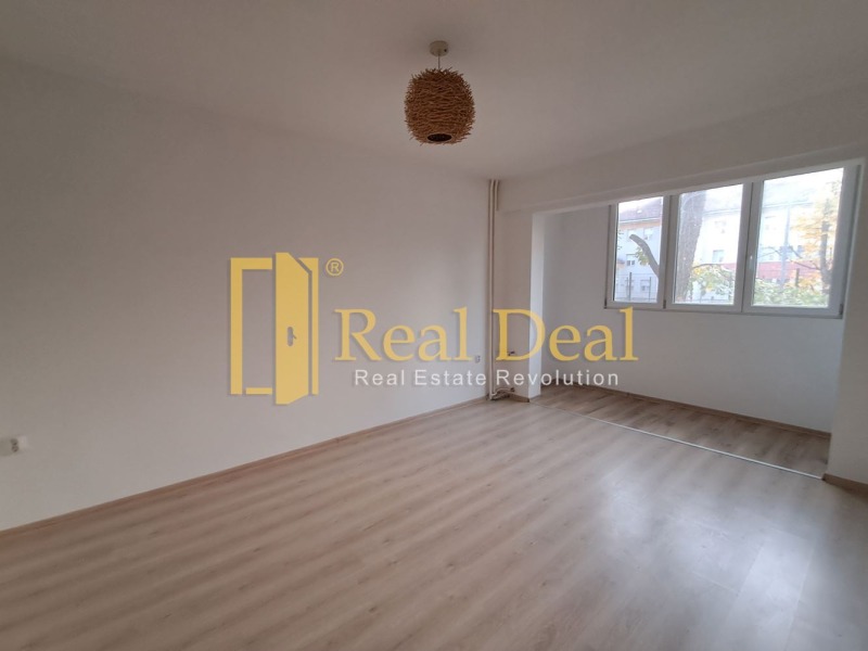 Продава 3-СТАЕН, град София, Толстой • 162000 € / 316844.46 лв. • 77586122 1