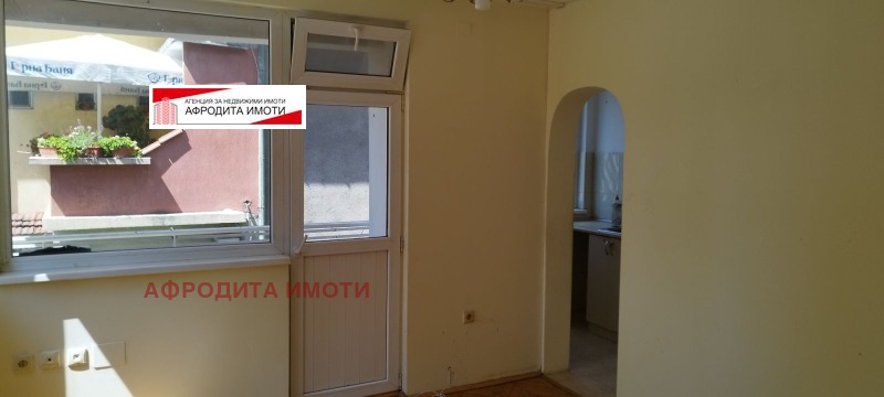 Til salgs  2 soverom Stara Zagora , Tsentar , 100 kvm | 39396324 - bilde [2]