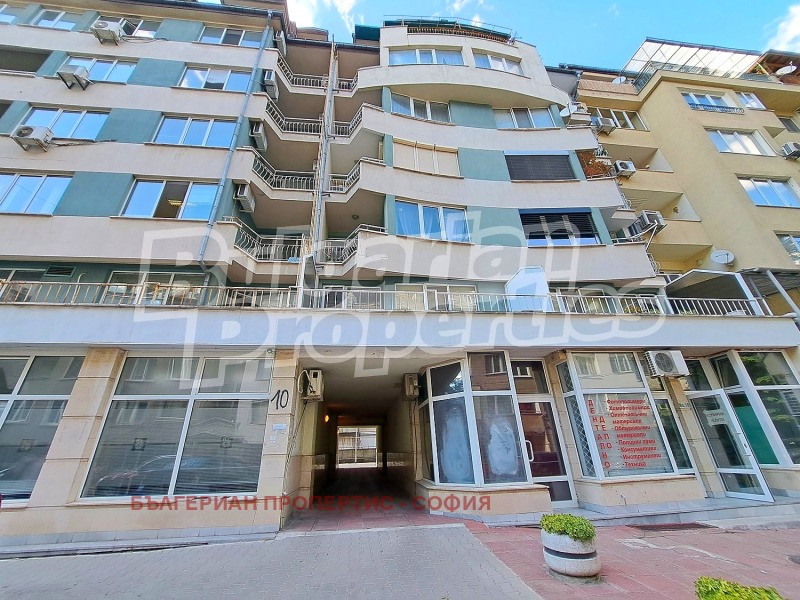 Продава 3-СТАЕН, гр. София, Стрелбище, снимка 2 - Апартаменти - 52811038