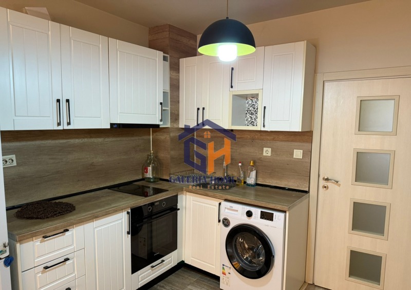 Продава 3-СТАЕН, гр. Бургас, Възраждане, снимка 3 - Апартаменти - 52987858