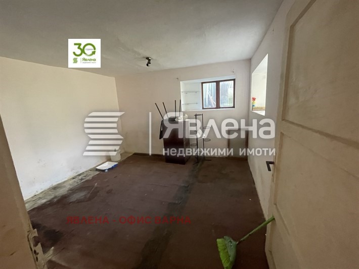 Продава ЕТАЖ ОТ КЪЩА, гр. Варна, Цветен квартал, снимка 8 - Етаж от къща - 54002694