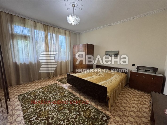 Продава ЕТАЖ ОТ КЪЩА, гр. Каблешково, област Бургас, снимка 8 - Етаж от къща - 56108086