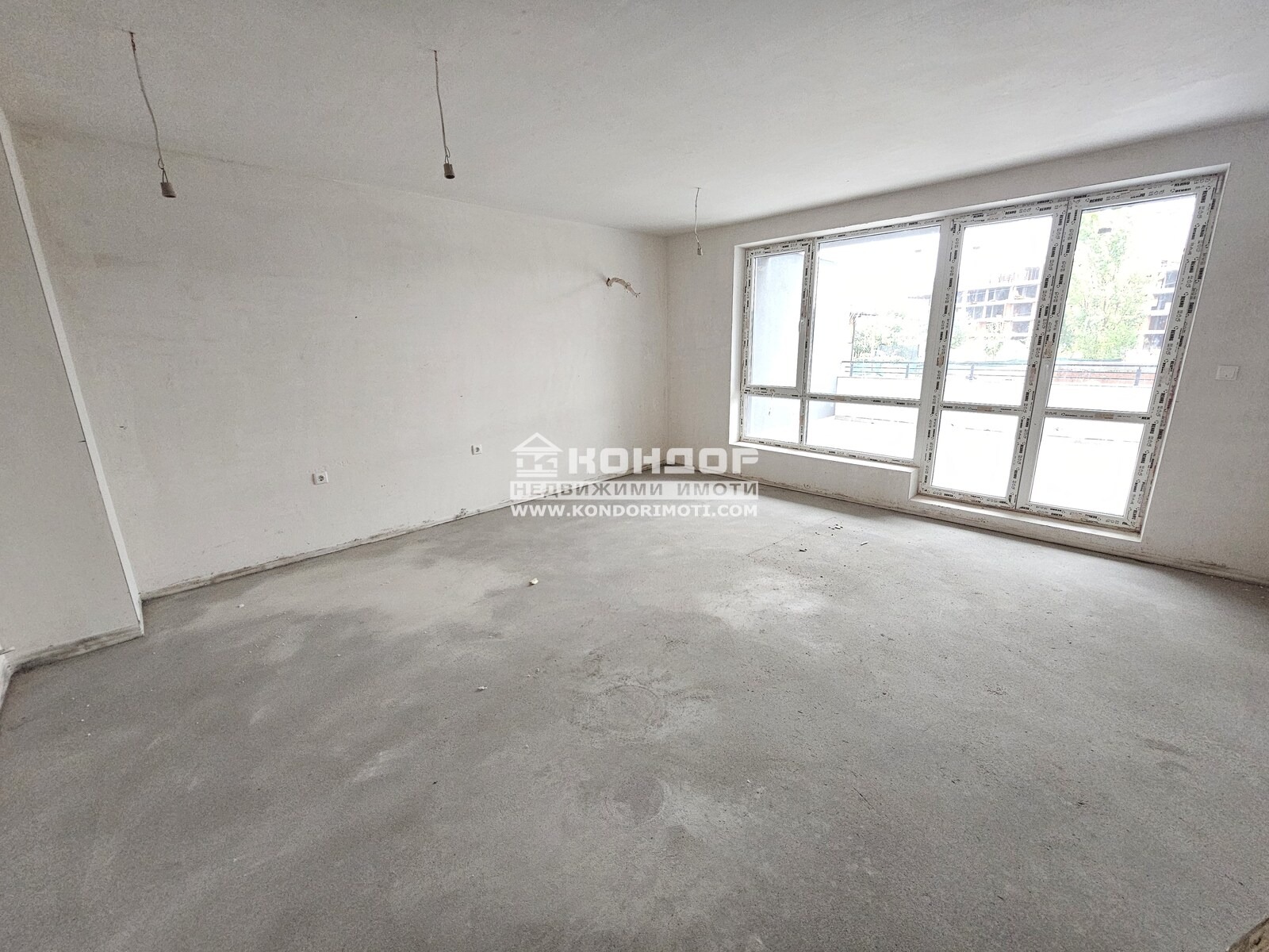 Продава МНОГОСТАЕН, гр. Пловдив, Остромила, снимка 2 - Апартаменти - 44618056