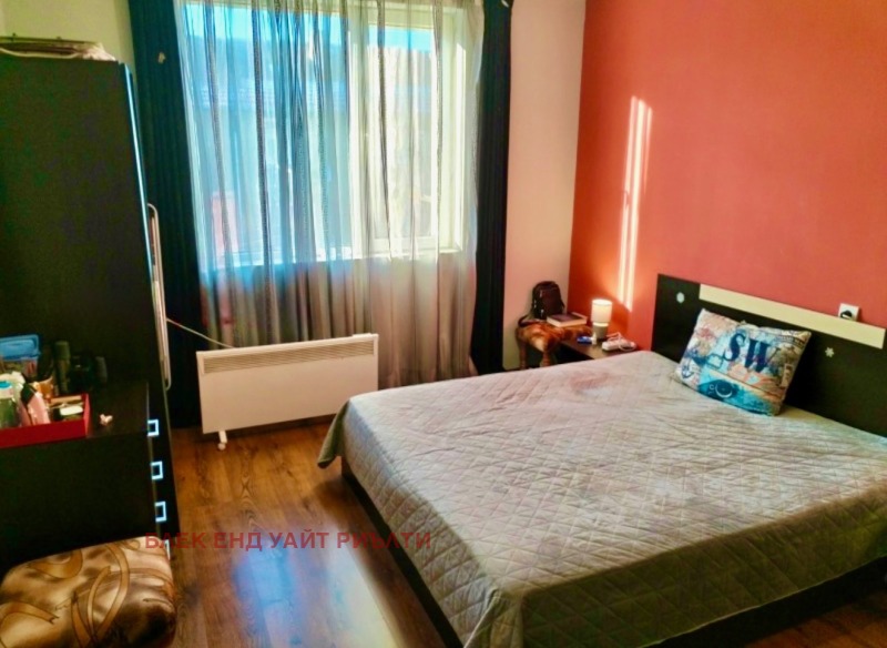 Продава 2-СТАЕН, гр. София, Толстой, снимка 2 - Апартаменти - 53233026