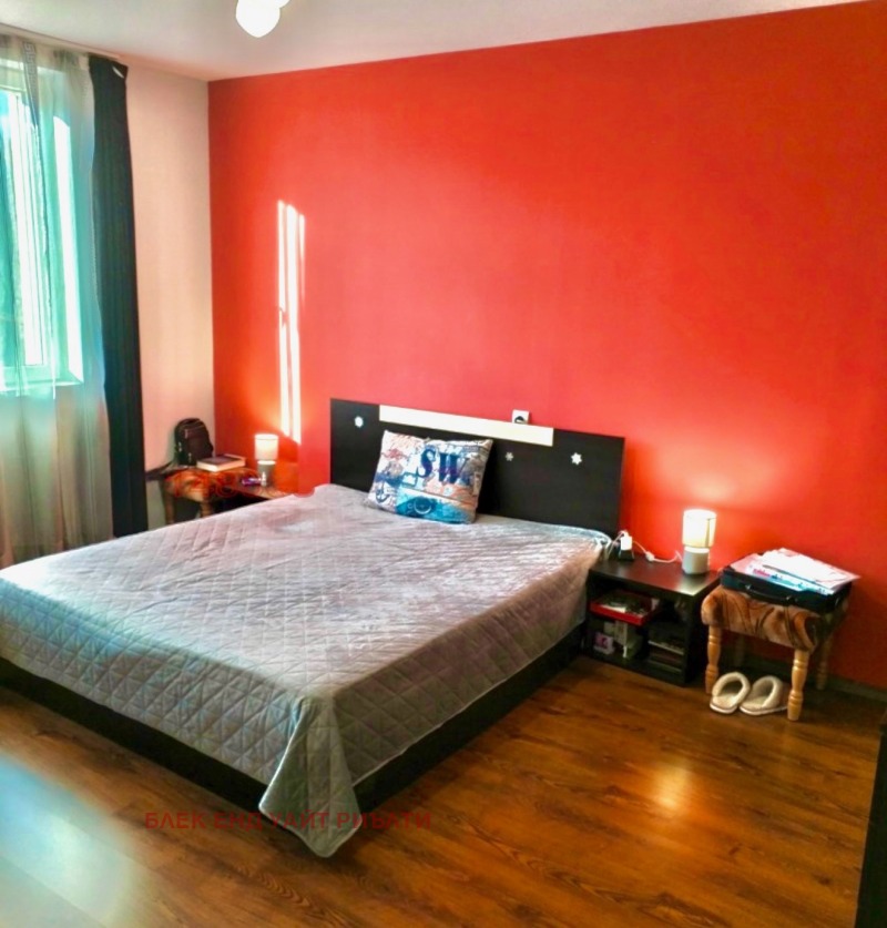 Продава 2-СТАЕН, гр. София, Толстой