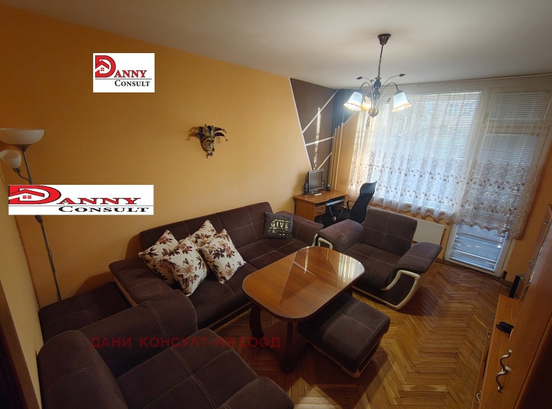Продаја  2 спаваће собе Велико Тарново , Колју Фичето , 85 м2 | 42764816 - слика [5]