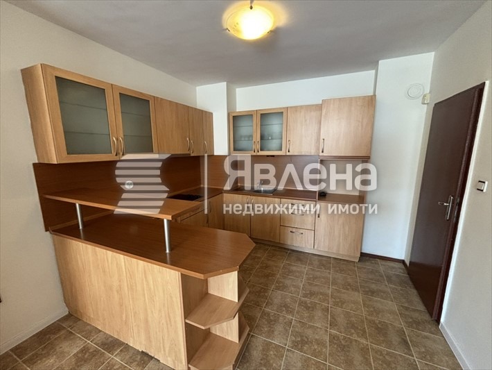 Продава 3-СТАЕН, гр. София, Медицинска академия, снимка 2 - Апартаменти - 55139127