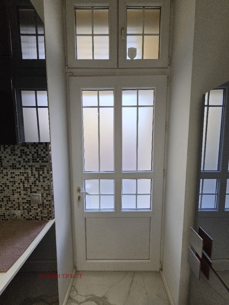 Продава 4-СТАЕН, гр. София, Център, снимка 12 - Апартаменти - 54290245