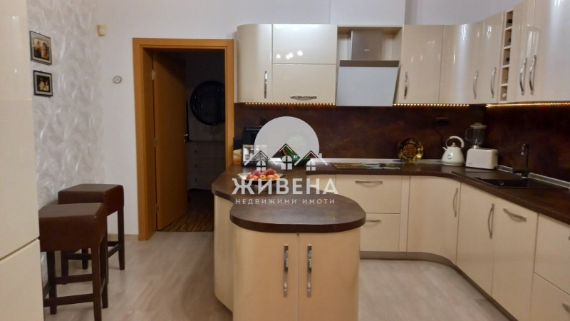 Продава КЪЩА, с. Соколово, област Добрич, снимка 10 - Къщи - 52272570
