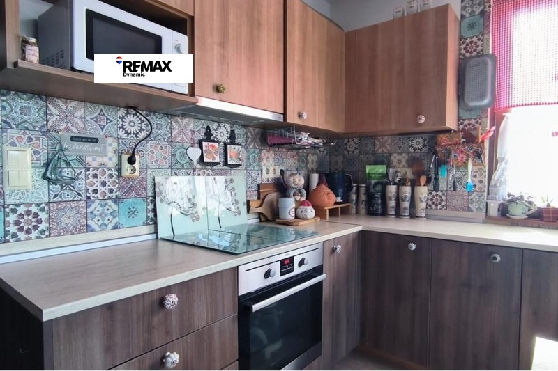 Продава КЪЩА, с. Тръстиково, област Бургас, снимка 2 - Къщи - 53082099