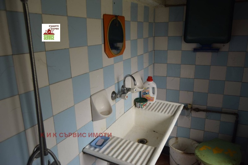 Продава КЪЩА, с. Ново Железаре, област Пловдив, снимка 13 - Къщи - 53418466