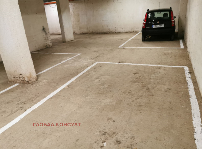 Продава ГАРАЖ, ПАРКОМЯСТО, гр. София, Център, снимка 2 - Гаражи и паркоместа - 52377460