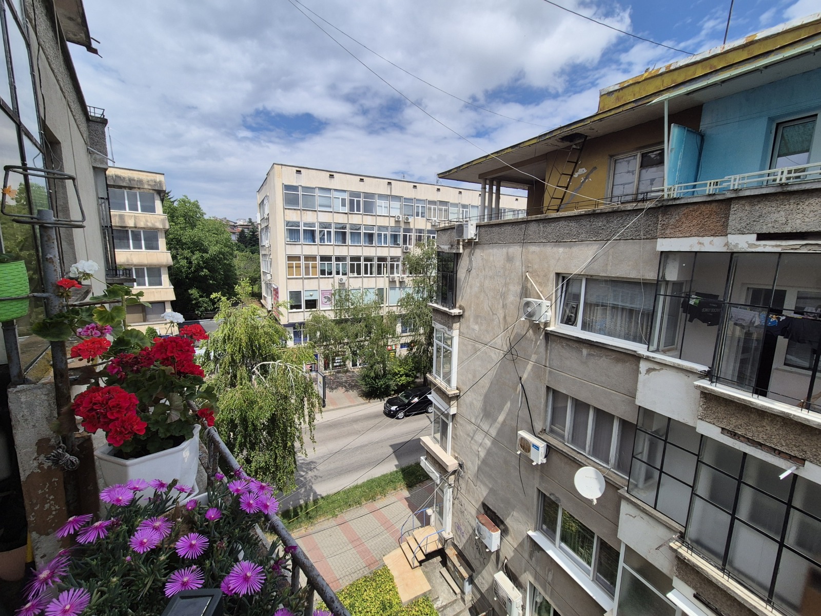 Продава 3-СТАЕН, гр. Велико Търново, Център, снимка 2 - Апартаменти - 55091124