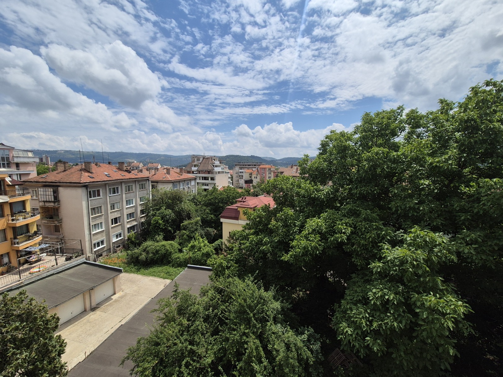 Продава 3-СТАЕН, гр. Велико Търново, Център, снимка 11 - Апартаменти - 55091124