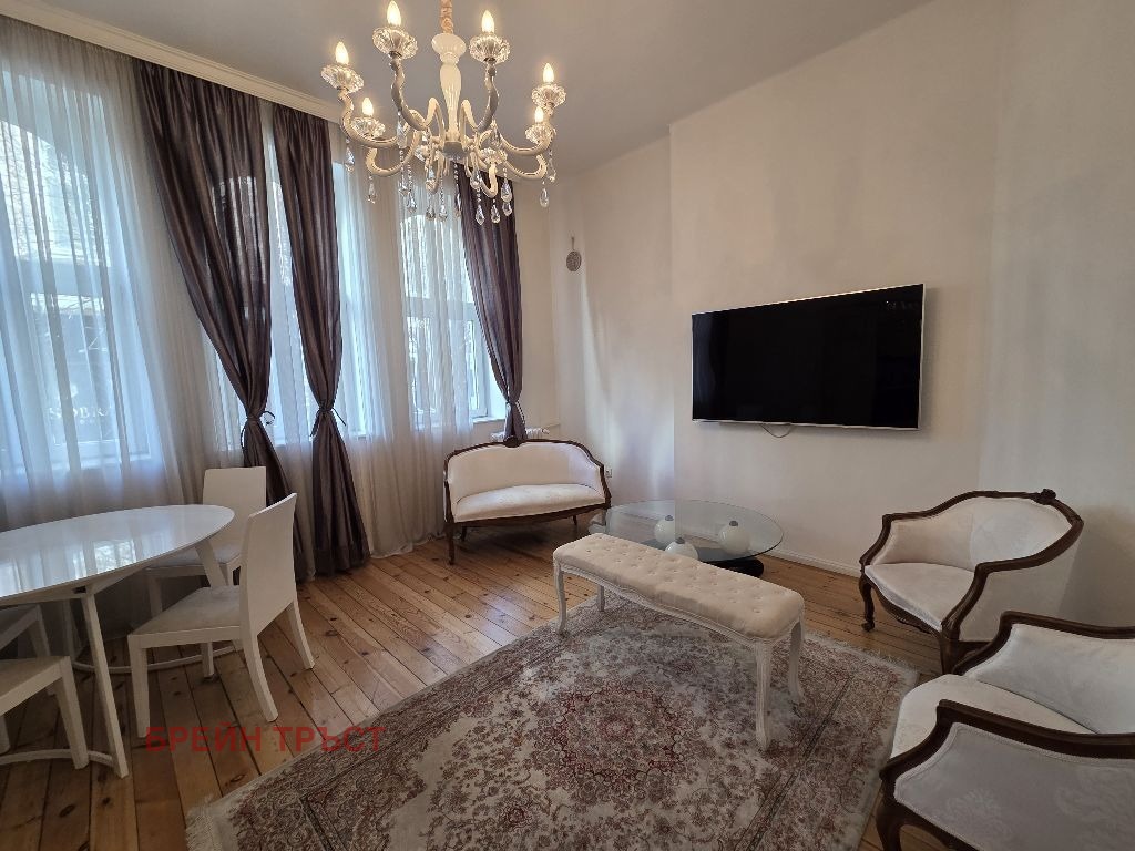 Продава 4-СТАЕН, гр. София, Център, снимка 4 - Апартаменти - 54290245