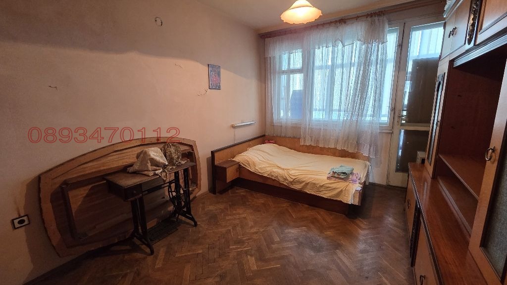 Продава 4-СТАЕН, гр. Бургас, Център, снимка 9 - Апартаменти - 55601300