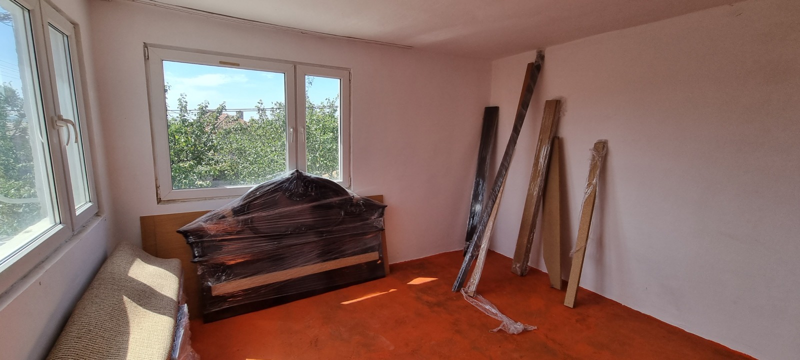 Продава ЕТАЖ ОТ КЪЩА, с. Стражец, област Разград, снимка 4 - Етаж от къща - 56085222